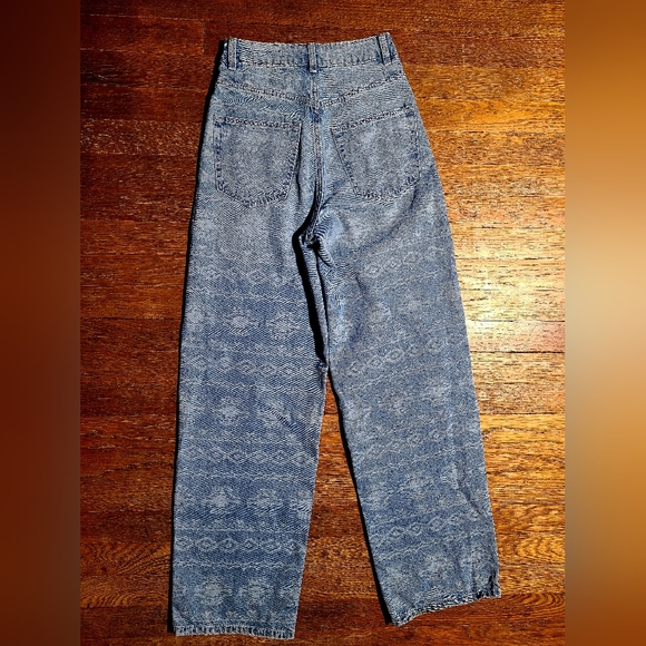 DIVIDED H&M High-Waist Western Jeans - Picture 2 of 2